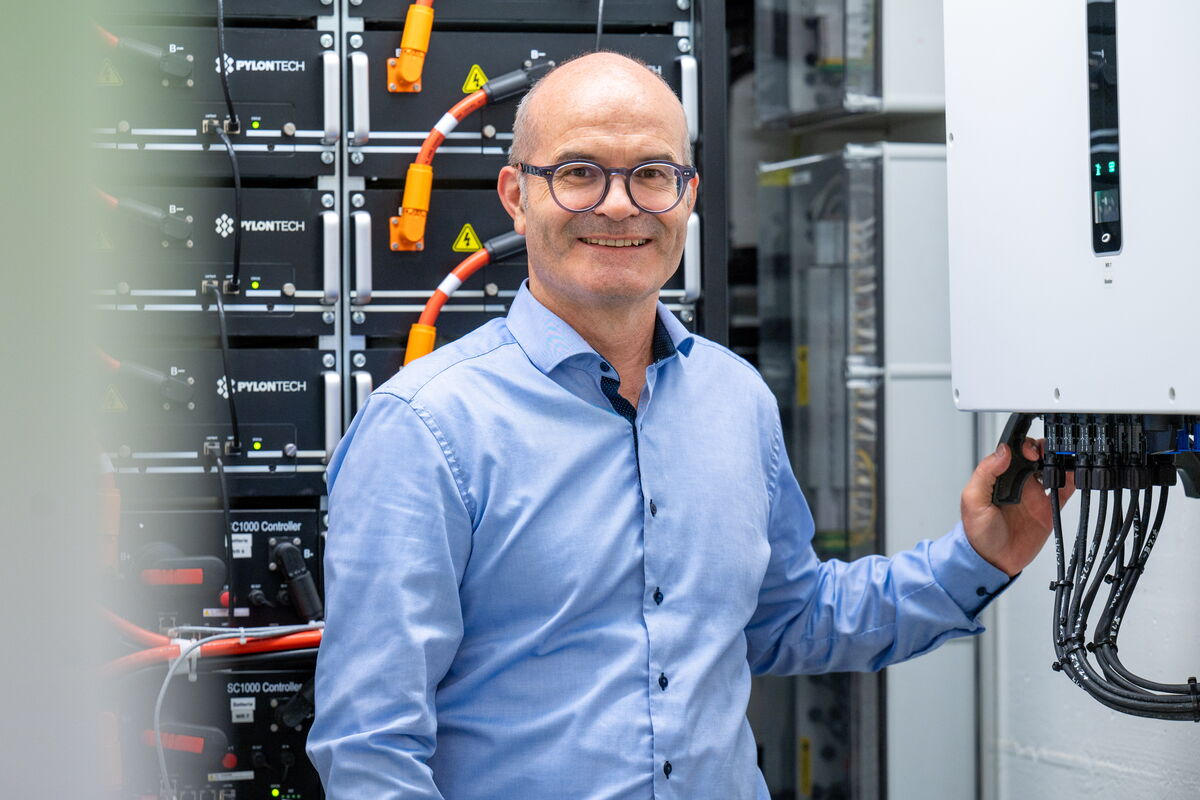 Solarspeicher von ELEKTRON vertreiben die Dunkelheit