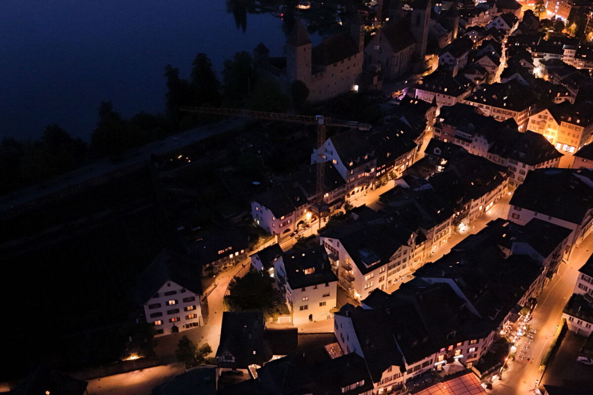 Rapperswil erhält eine effiziente Altstadtbeleuchtung mit Retro-Charme